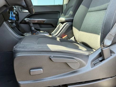 Used 2020 GMC Canyon SLE w/ SLE Convenience Package RWD image 10