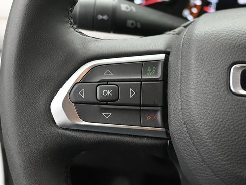 Used 2025 Jeep Compass Limited AWD/4WD image 32