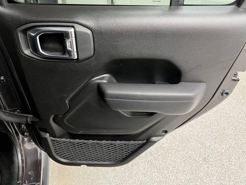 Used 2025 Jeep Wrangler Unlimited Sport AWD/4WD image 44
