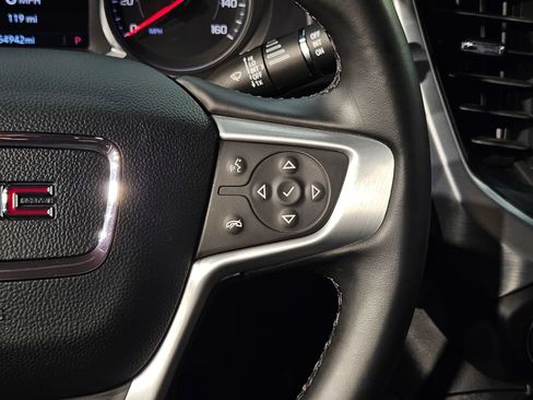 Used 2023 GMC Acadia SLT FWD image 28