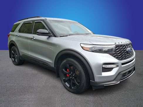 Used 2023 Ford Explorer ST w/ Equipment Group 401A AWD/4WD image 3