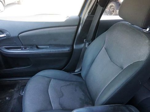 Used 2014 Dodge Avenger SE image 24