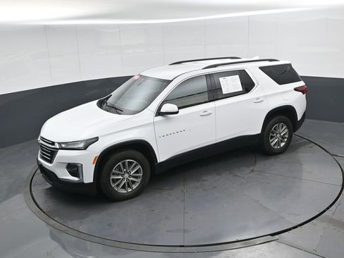 Used 2023 Chevrolet Traverse LT image 45