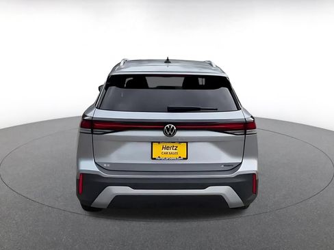 Used 2026 Volkswagen Tiguan SE AWD/4WD image 12