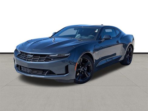 Used 2023 Chevrolet Camaro LT image 1