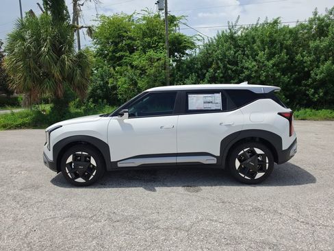 New 2027 Kia Seltos EX FWD image 5