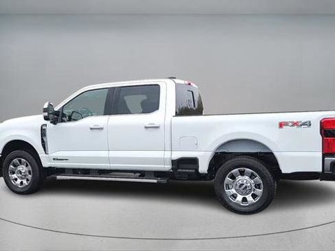 New 2026 Ford F250 Lariat w/ Chrome Package image 6