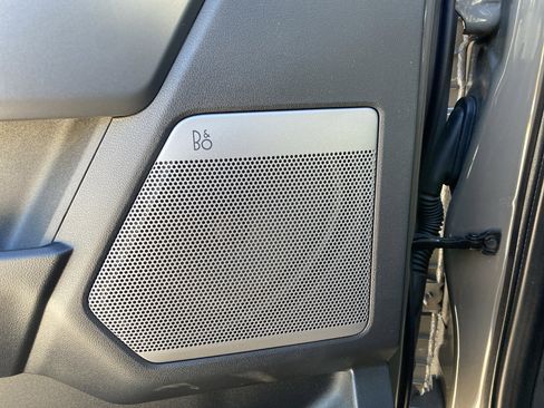 Used 2025 Ford F150 Lariat w/ Equipment Group 502A High image 27