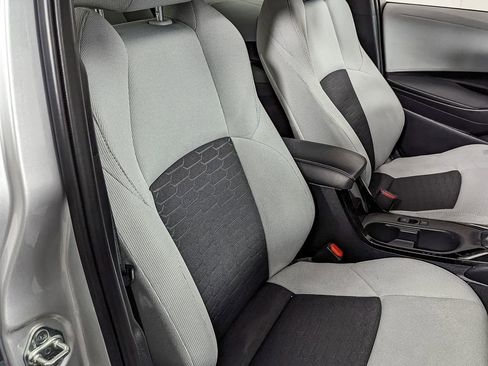 Used 2023 Toyota Corolla SE image 25