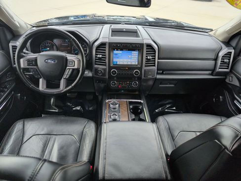Used 2019 Ford Expedition Platinum image 27