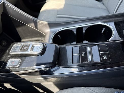 Used 2020 Hyundai Sonata SE FWD image 11