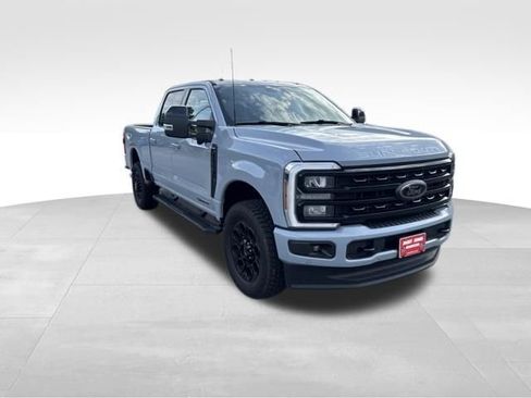 Used 2024 Ford F350 Lariat w/ Lariat Ultimate Package AWD/4WD image 3
