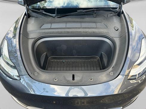 Used 2022 Tesla Model Y Long Range AWD/4WD image 12