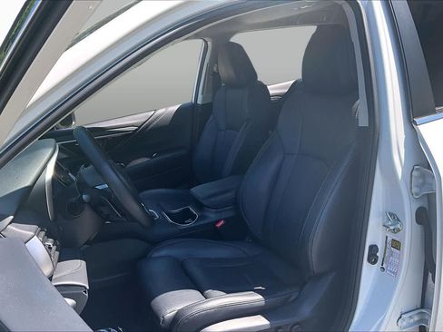 Used 2022 Subaru Outback Limited AWD/4WD image 8