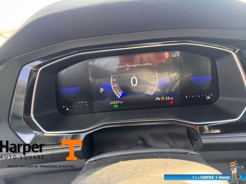 Used 2023 Volkswagen Jetta SE w/ Panoramic Sunroof Package image 17
