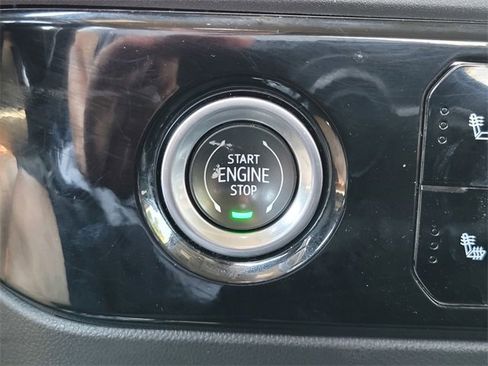 Used 2024 GMC Sierra 1500 SLT image 23