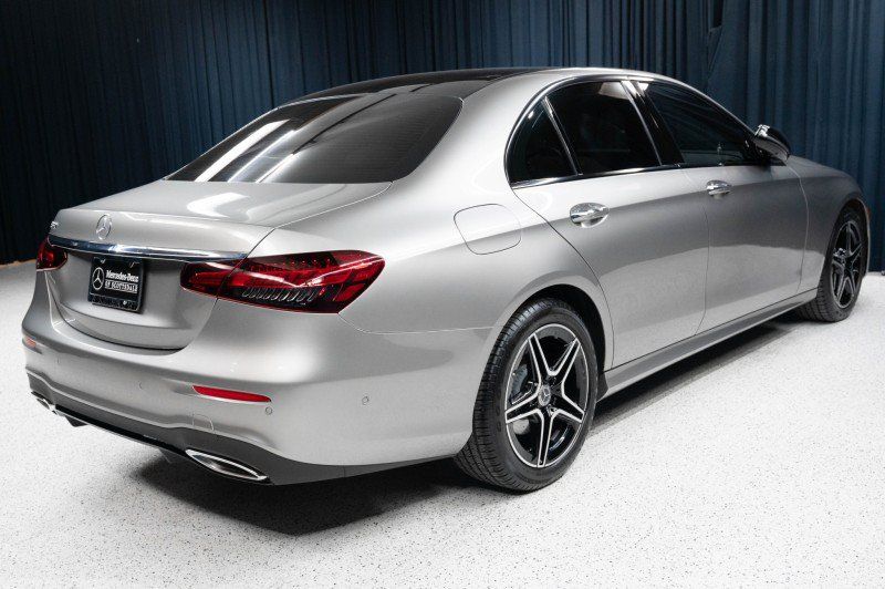 Used 2022 Mercedes-Benz E 350 Sedan image 5