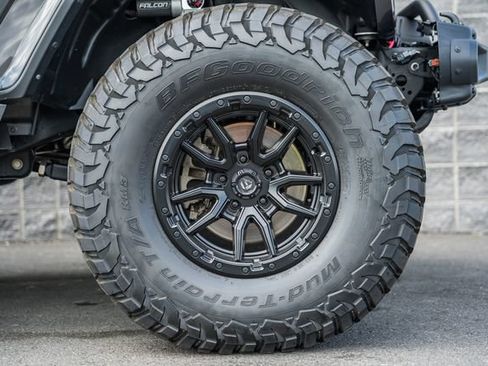 Used 2021 Jeep Wrangler Unlimited Rubicon w/ Trailer Tow Package AWD/4WD image 33