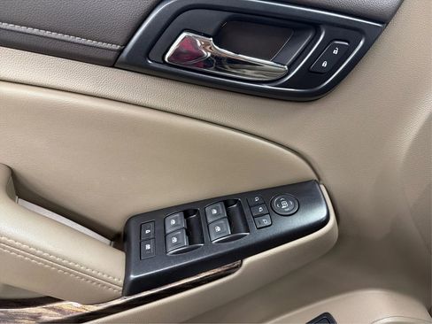 Used 2018 GMC Yukon SLT w/ Premium Edition RWD image 18