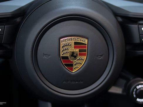 Used 2022 Porsche 911 GT3 image 28