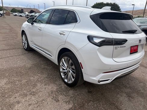 Used 2024 Buick Envision Avenir AWD/4WD image 7