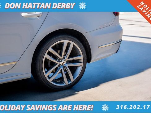 Used 2017 Volkswagen Passat 1.8T R-Line image 28