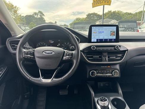 Used 2022 Ford Escape SE w/ Convenience Package image 30