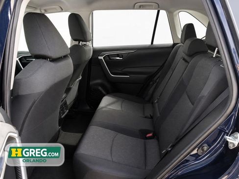 Used 2021 Toyota RAV4 XLE FWD image 11
