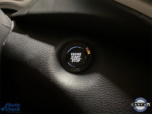 Used 2017 Jeep Cherokee Overland w/ Technology Group image 35