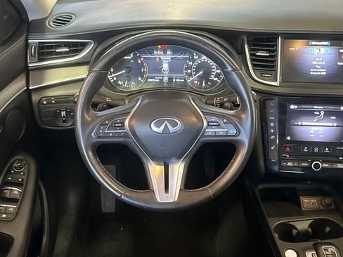 Used 2023 INFINITI QX50 Luxe FWD image 16