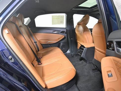 Used 2021 Toyota Avalon Limited w/ Advanced Safety Package image 16