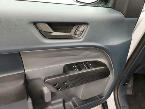 Used 2025 Ford Maverick XL w/ Equipment Group 102A image 28