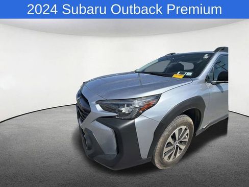 Used 2024 Subaru Outback Premium AWD/4WD image 2