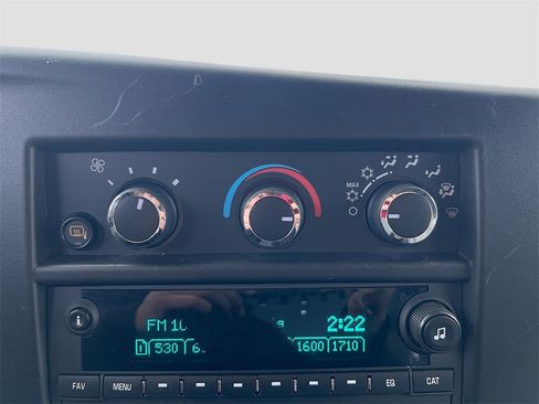 Used 2023 GMC Savana 2500 w/ Driver Convenience Package image 15