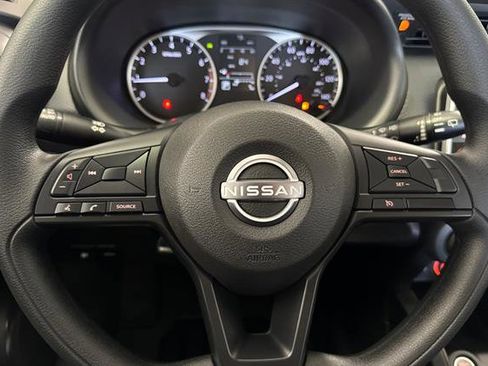 New 2025 Nissan Kicks Play S image 21