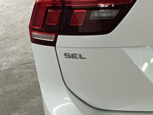 Certified 2024 Volkswagen Tiguan SEL R-Line image 36