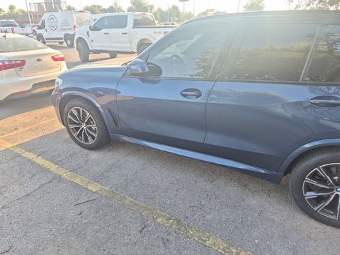 Used 2021 BMW X5 sDrive40i w/ M Sport Package RWD image 8