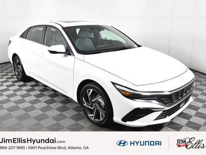 Certified 2025 Hyundai Elantra Limited w/ Cargo Package