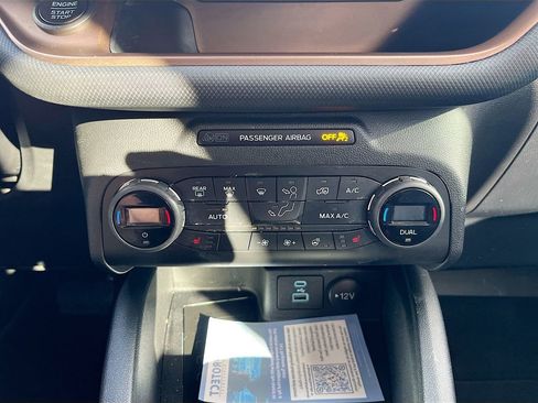 Used 2021 Ford Bronco Sport Outer Banks w/ Outer Banks Package image 16