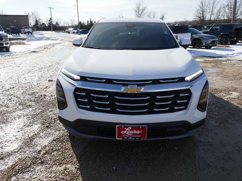 New 2026 Chevrolet Equinox LT image 8
