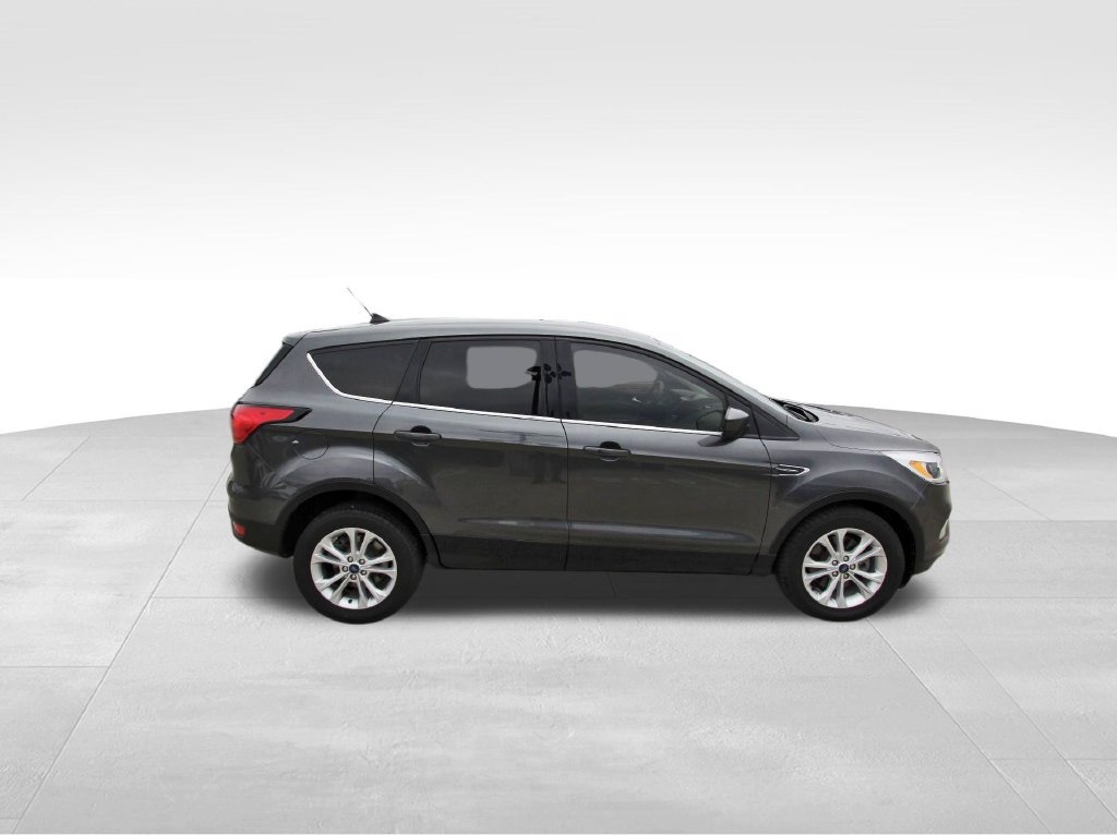 Used 2019 Ford Escape SE FWD image 5