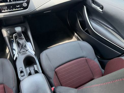 Used 2025 Toyota Corolla SE FWD image 23