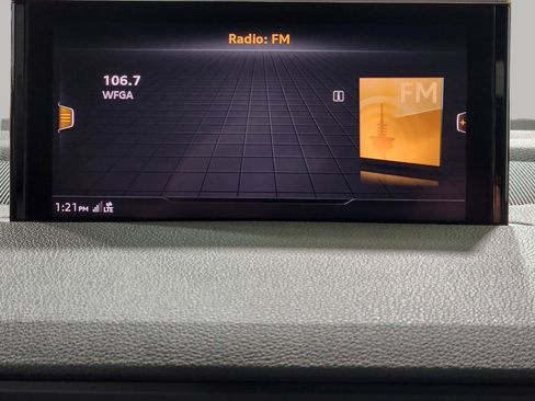 Used 2017 Audi Q7 3.0T Premium Plus AWD/4WD image 21