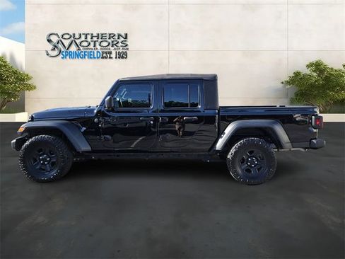 Used 2023 Jeep Gladiator Sport w/ Trailer Tow Package AWD/4WD image 2