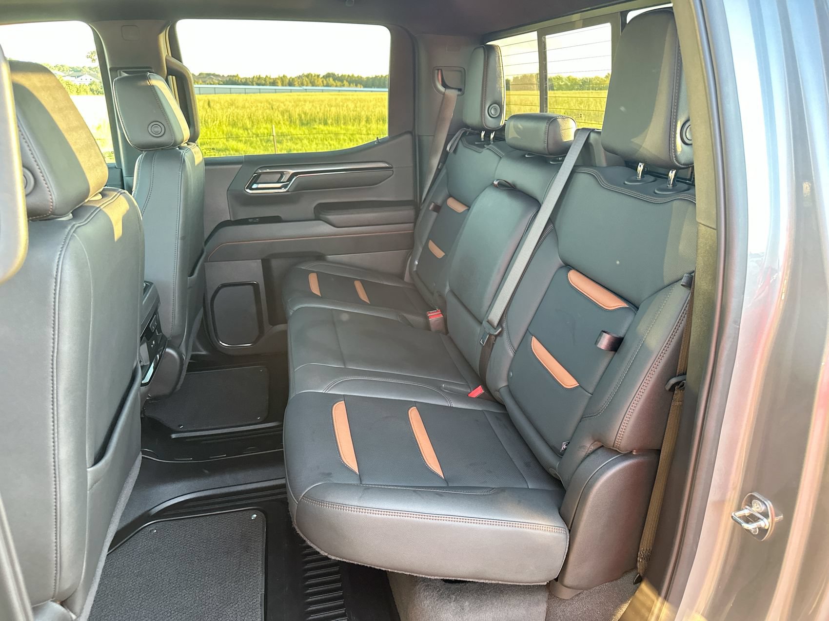 Used 2024 GMC Sierra 1500 AT4 w/ Technology Package AWD/4WD image 21
