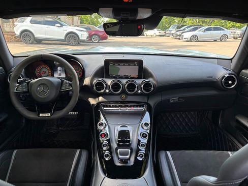 Used 2018 Mercedes-Benz AMG GT R image 28