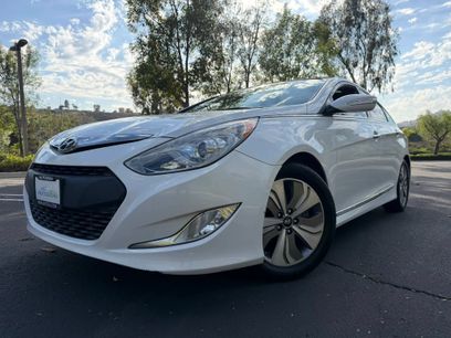 Used 2014 Hyundai Sonata Limited w/ Panoramic Sunroof Package 02