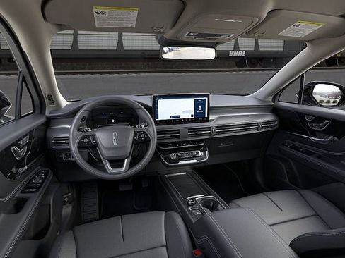 Used 2026 Lincoln Corsair Premiere AWD/4WD image 9