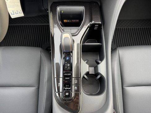 New 2026 Toyota Crown Signia image 23