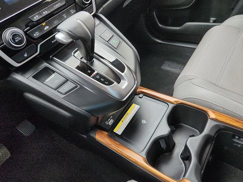 Used 2022 Honda CR-V Touring image 16